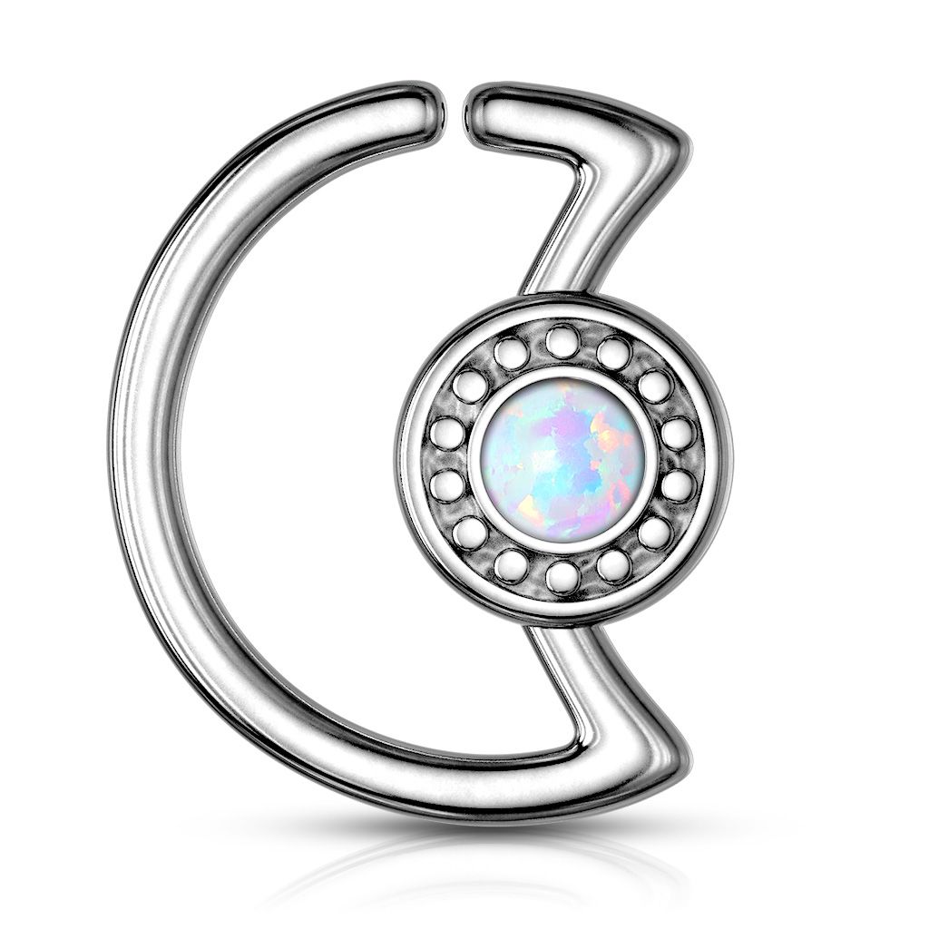 Poolkuukujulne rõngas opaaliga